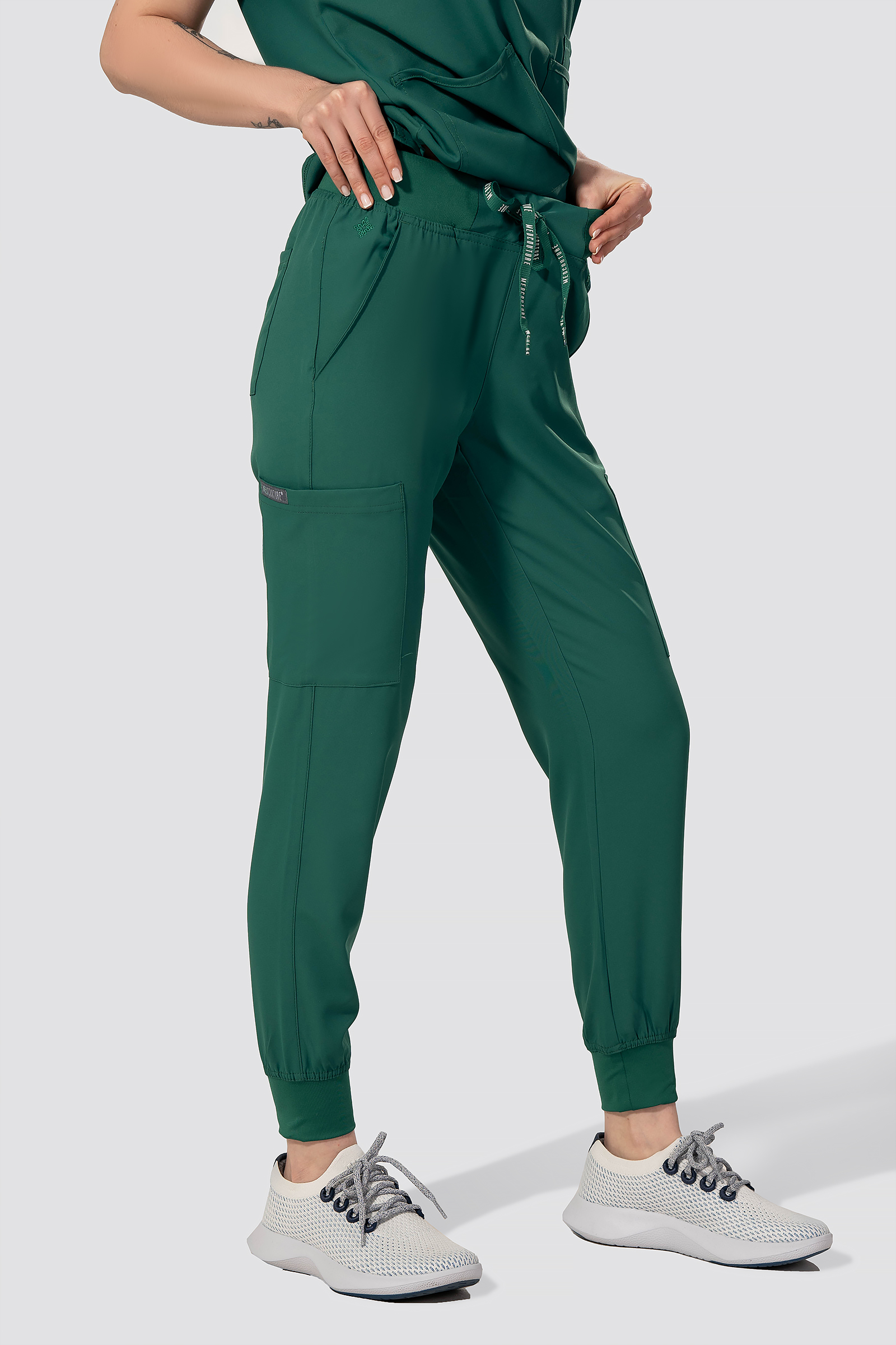 Spodnie medyczne damskie, joggery Uniformix FLEX ZONE, FZ2056, morski  morski / spodnie i spódnice medyczne / Sklep internetowy